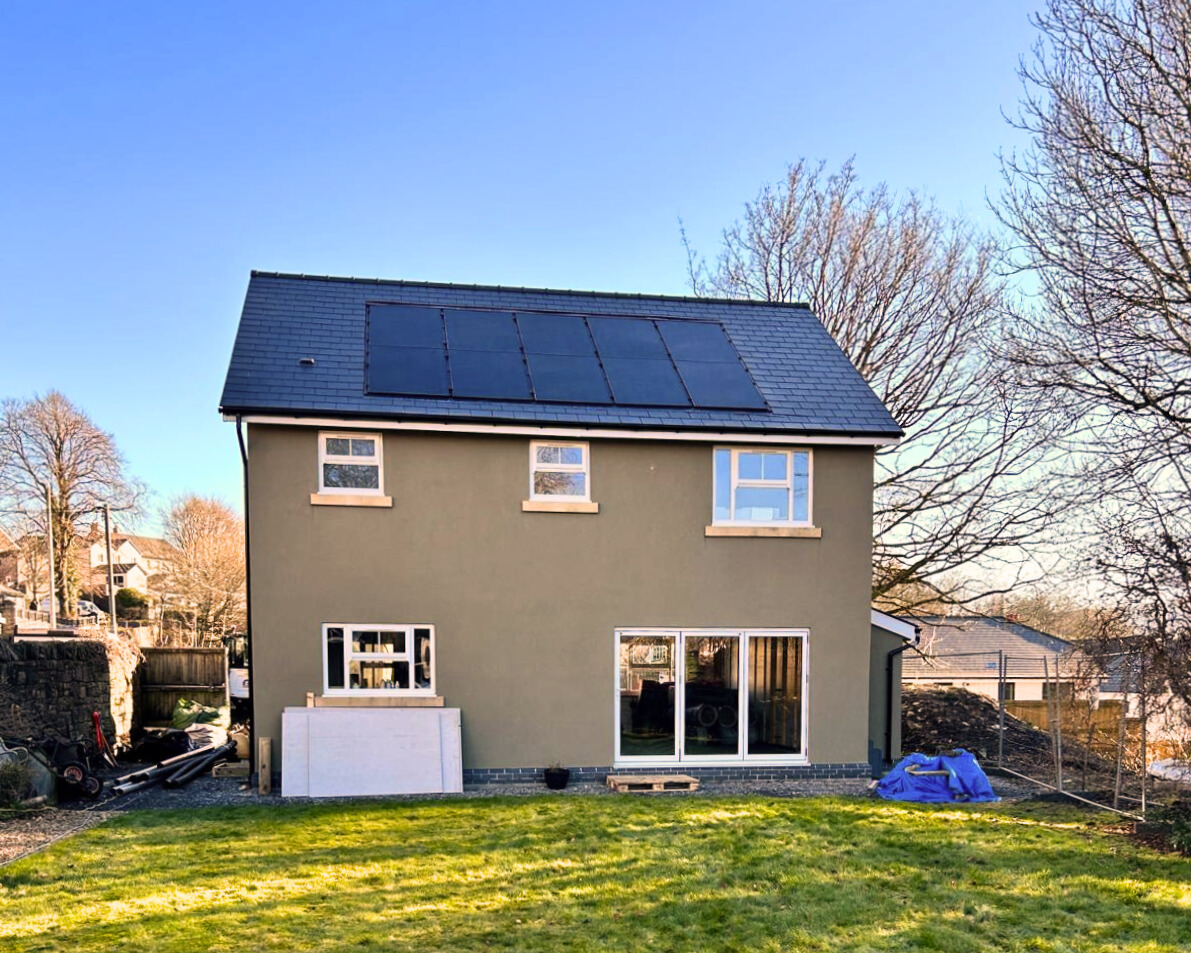 Energy efficient home with underfloor heating