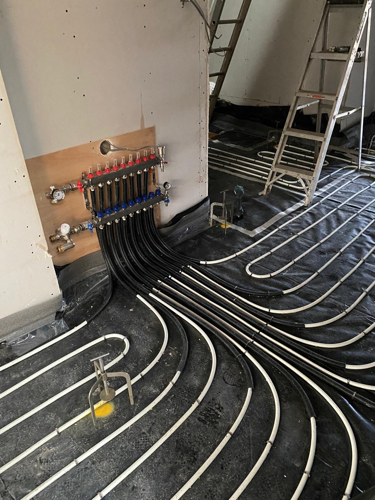 Underfloor heating stainless steel manifold Cardiff
